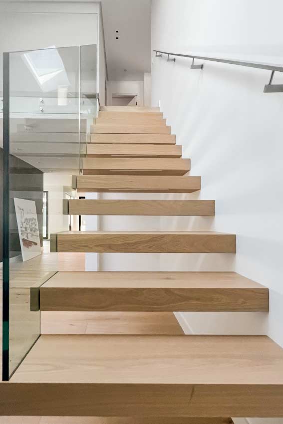 Cantilevered Stairs 5
