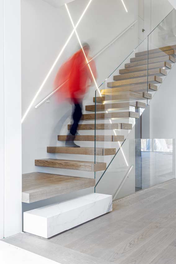 Cantilevered Stairs 3