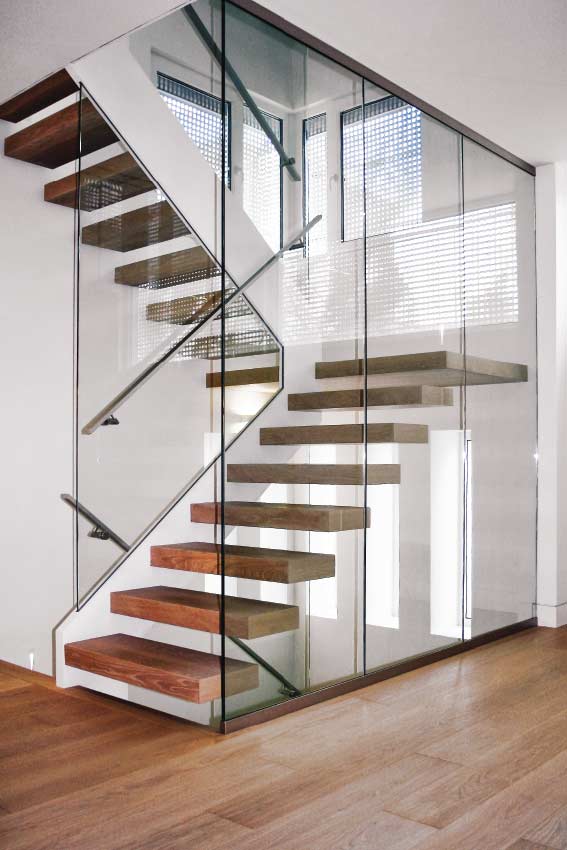 Central Stringer Stairs 5