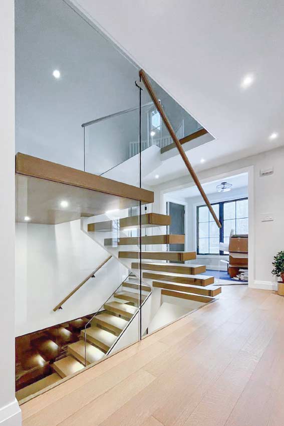 Central Stringer Stairs 4