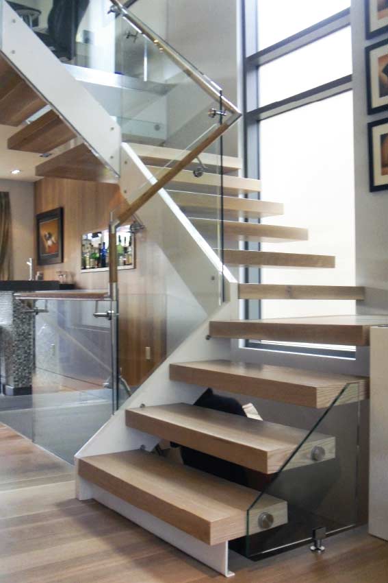 Central Stringer Stairs 5