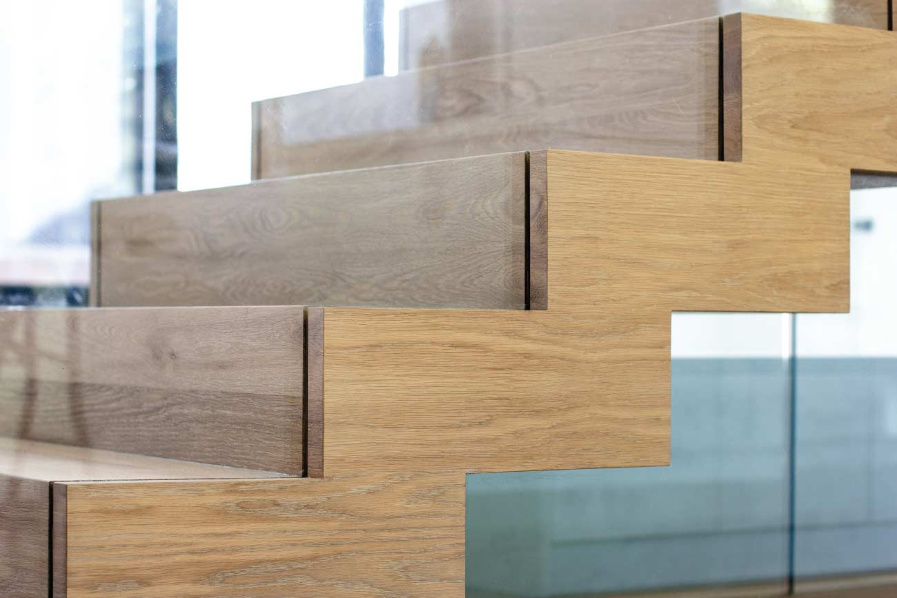 Closed Rise Zigzag Stairs 7