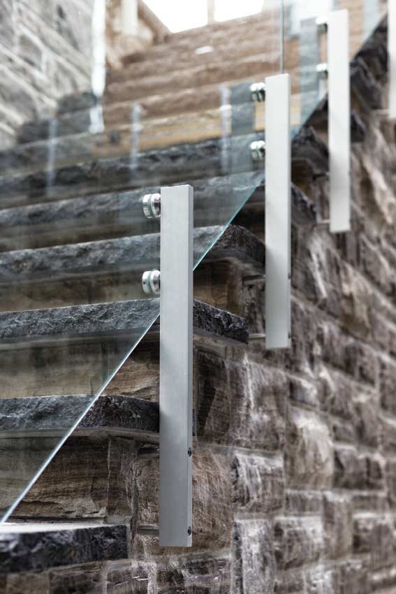 Post Mount Glass Guard 3