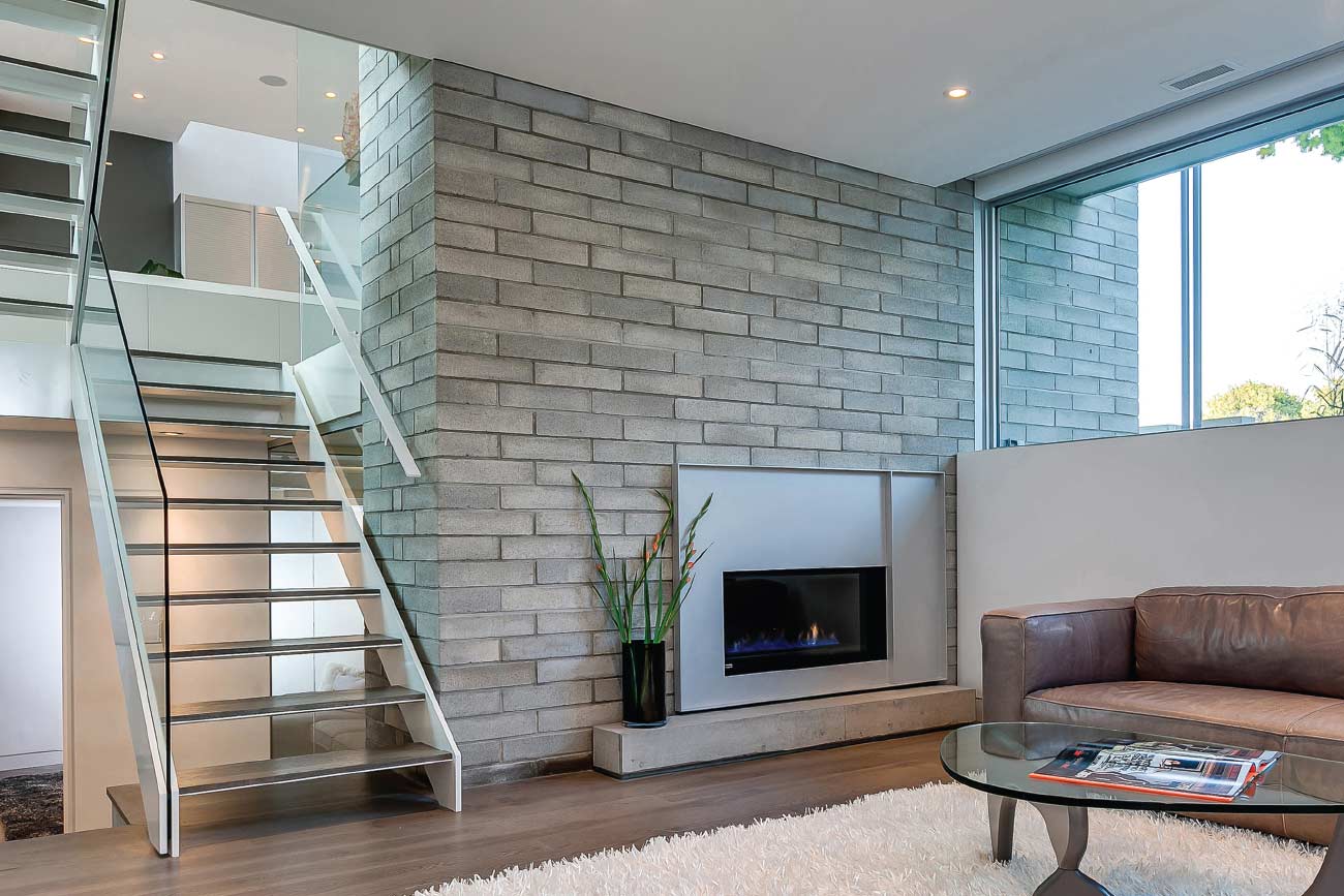 Two-side Stringer Stairs 1